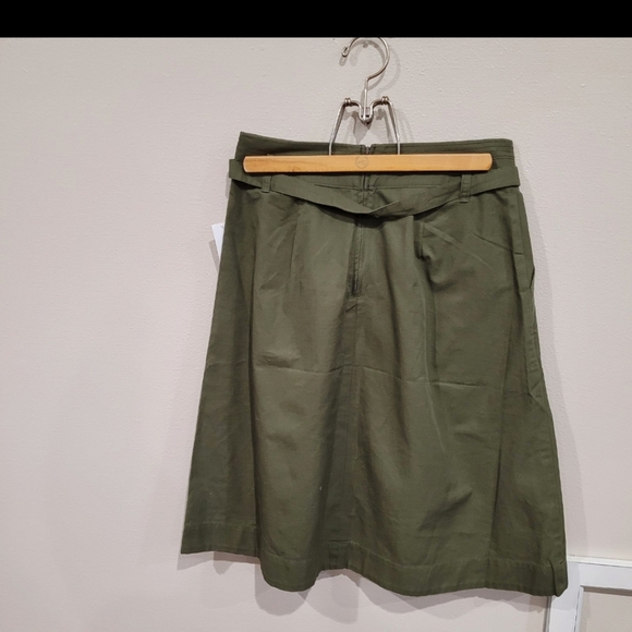 NWT GAP  womens SZ 6 A Line at the knee skirt with front pockets, tie belt, zip - Picture 2 of 10